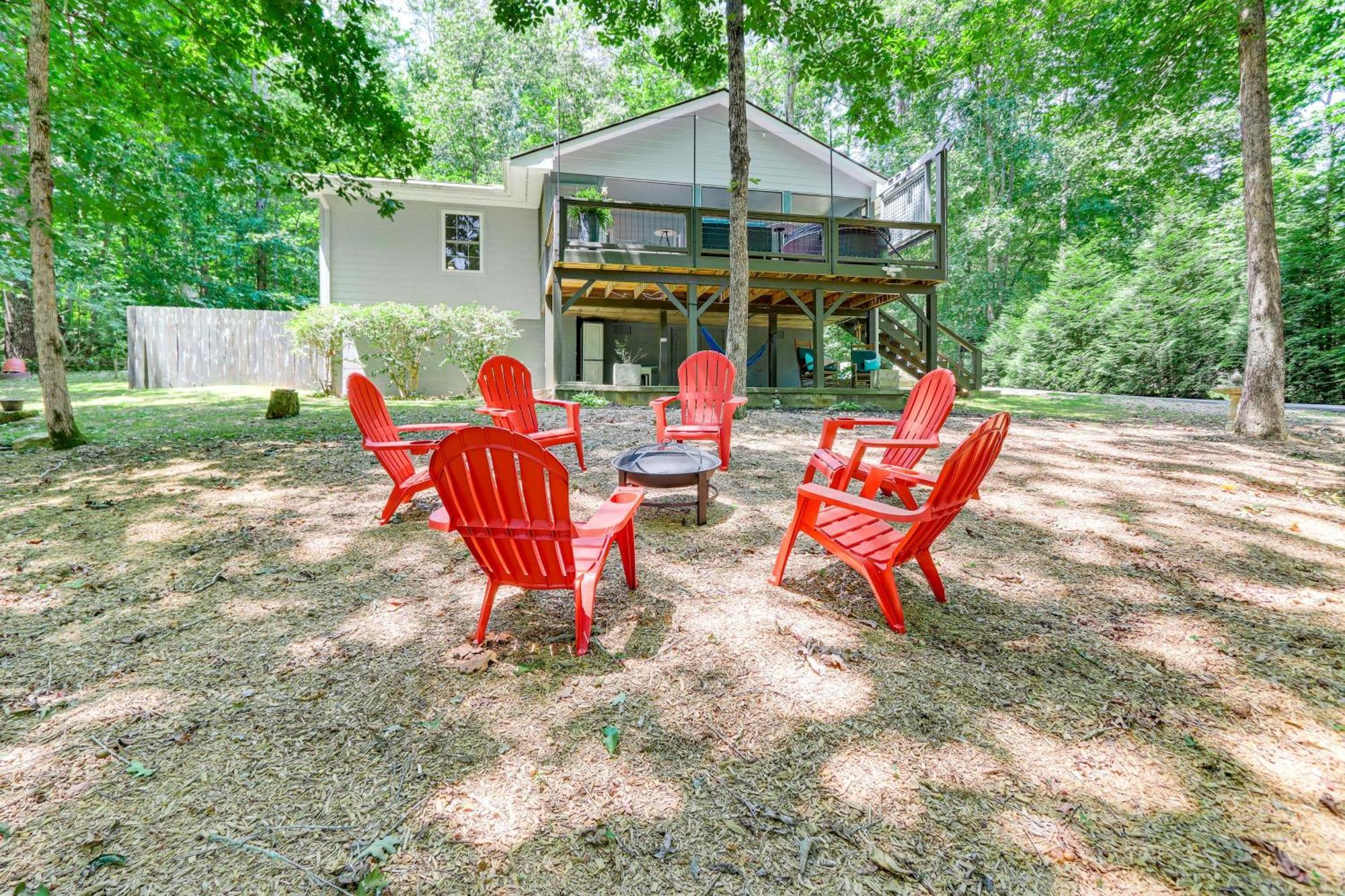 Pet-Friendly Home With Hot Tub In Blue Ridge! Bagian luar foto
