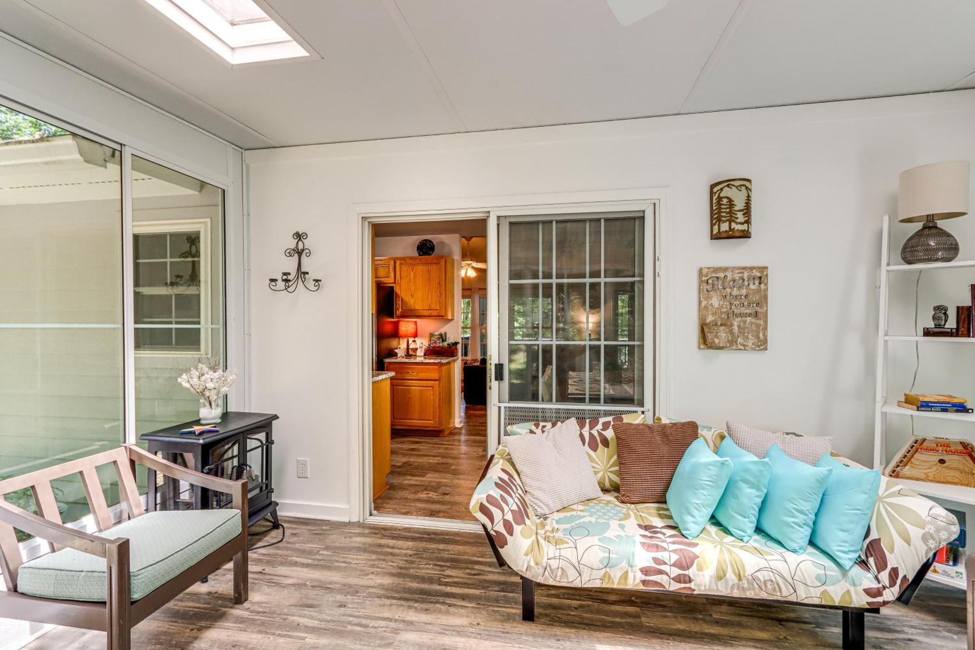 Pet-Friendly Home With Hot Tub In Blue Ridge! Bagian luar foto