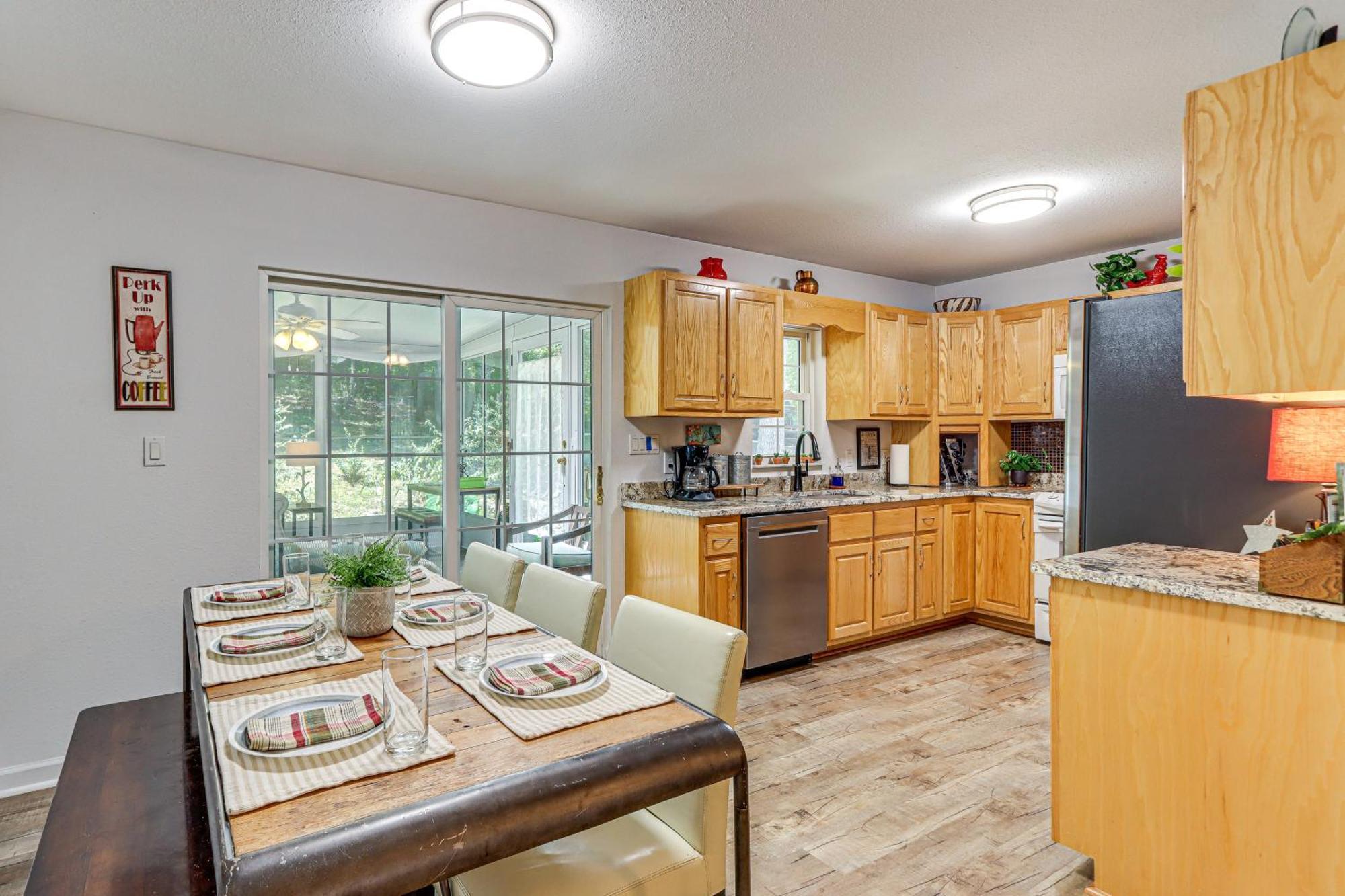 Pet-Friendly Home With Hot Tub In Blue Ridge! Bagian luar foto